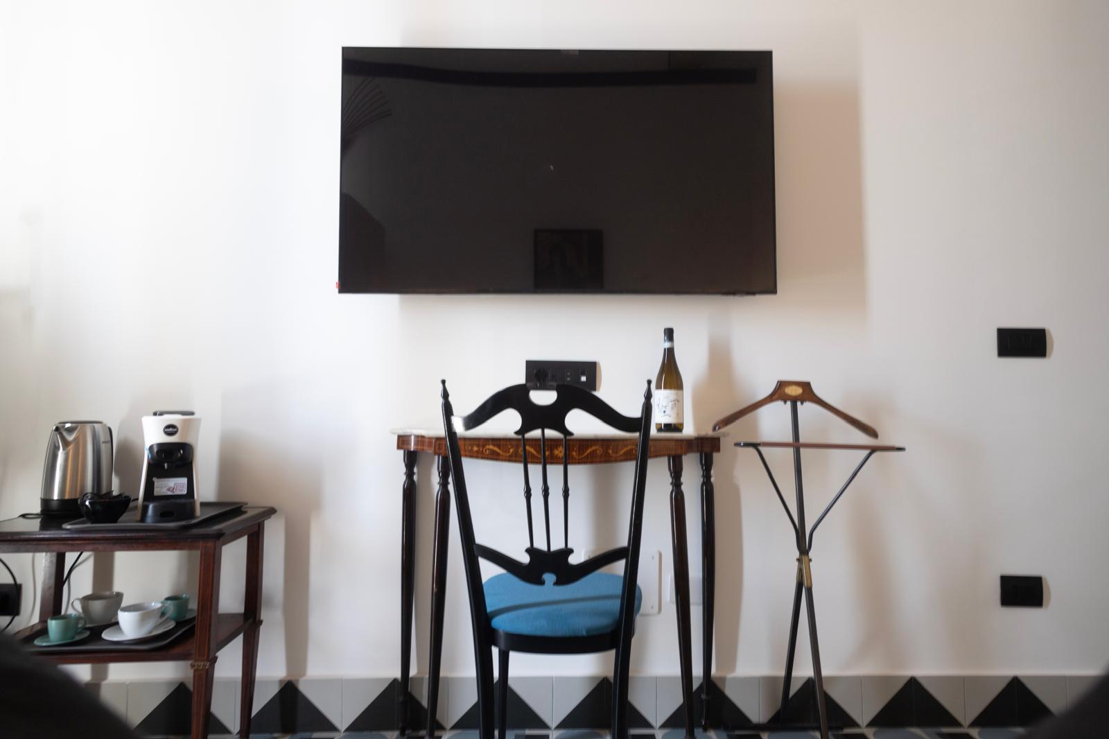 4. parete TV ACQUA